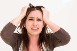 migraine symptoms woman